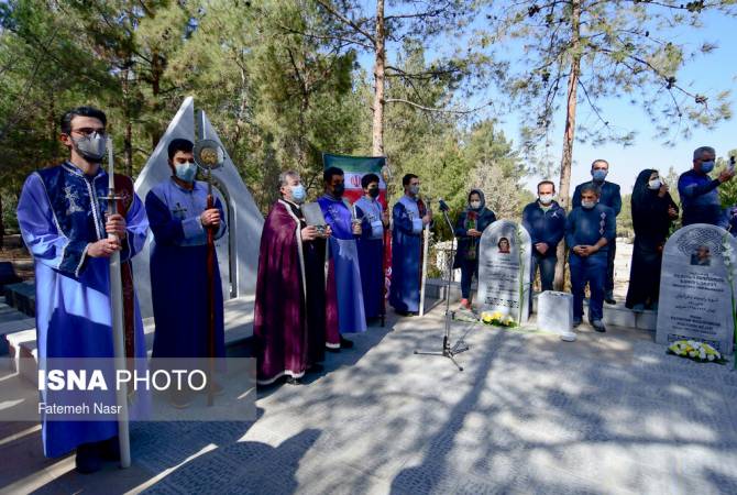На армянском кладбище Исфагана состоялась церемония поминовения погибших армян

