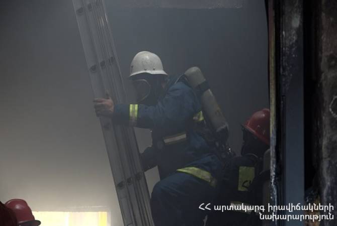 Пожар на улице Караханяна: пострадавших, к счастью, нет

