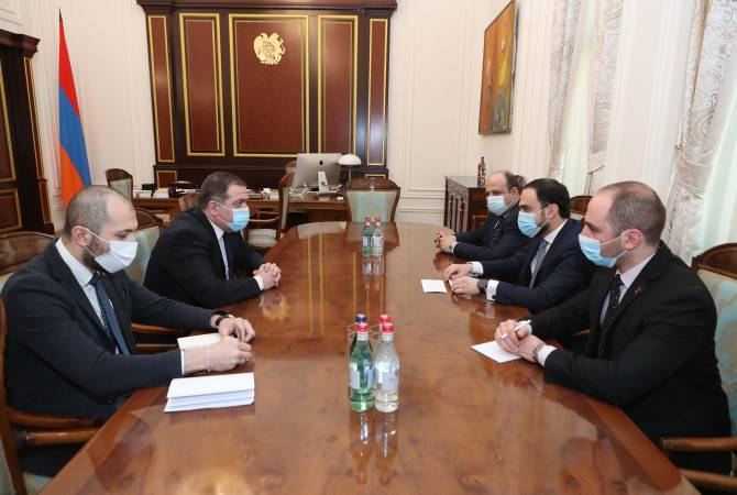 Armenian Deputy PM, Georgian Ambassador discuss ‘’Persian Gulf-Black Sea’’ transport corridor 
issues