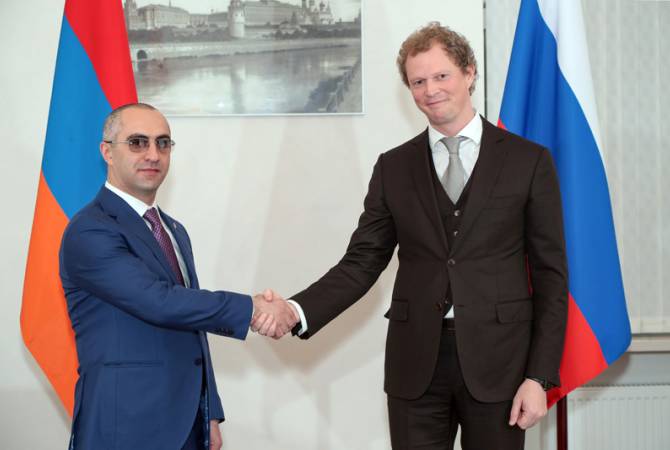 Председатель КГД Армении обсудил с главой ФНС России вопросы расширения 
сотрудничества