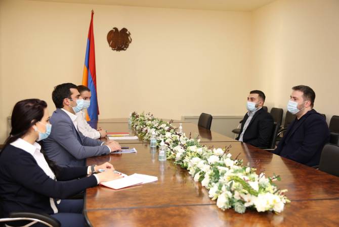 Министр провел обсуждение с авторами фильма о стартап-экосистеме Армении, 
снимающегося для Netflix

