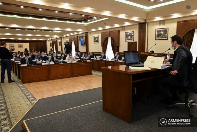  Совет старейшин Еревана созывает внеочередное заседание: будут обсуждены изменения 
в бюджете

 