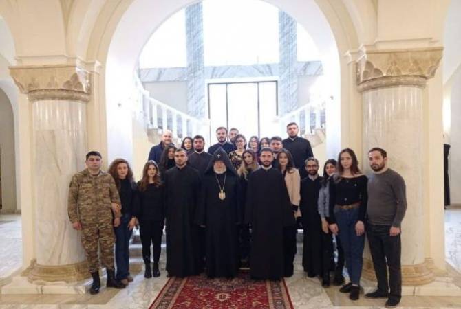 Les jeunes mariés ont été bénis dans la Mère-Siège de Saint Etchmiadzin