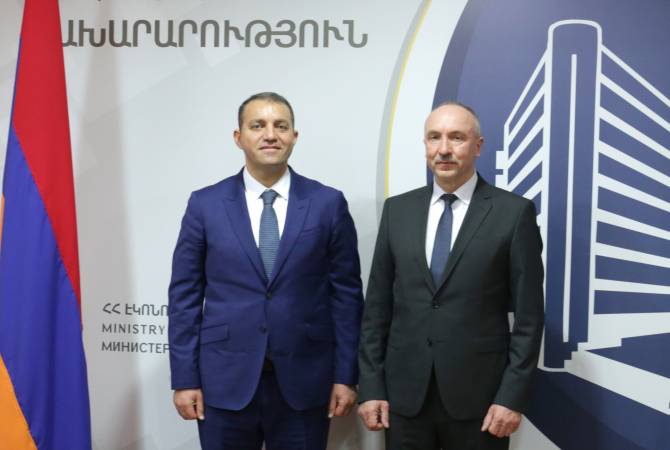 Обсуждены перспективы армяно-белорусского сотрудничества в сфере экономики