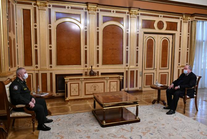الرئيس سركيسيان يستقبل قائد قوات حفظ السلام الروسيةبآرتساخ والتشديد على ضرورة عودة أسرى 
الحرب الأرمن