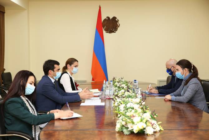 Акоп Аршакян встретился с представителями компании “Филип Морис Армения”


