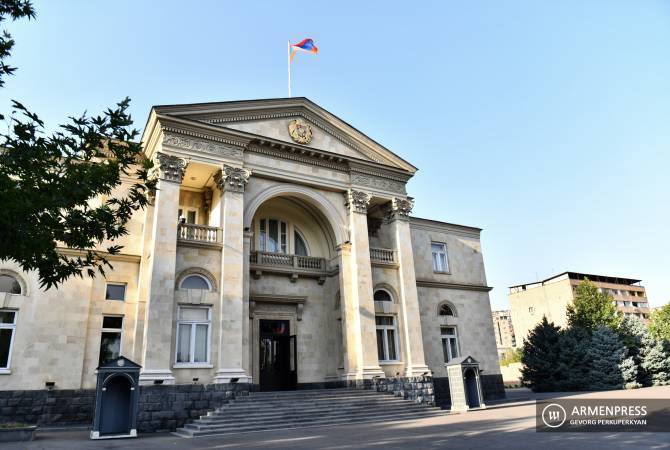 Президенту РА поступило предложение освободить Оника Гаспаряна от должности: указ 
еще не подписан

