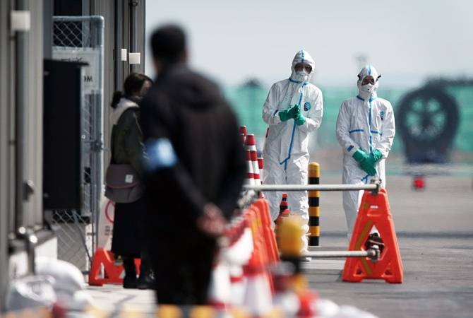 СМИ: на западе Японии распространяется британский штамм коронавируса