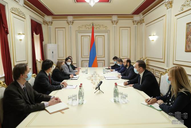 السفيرة تريسي تؤكد بلقاء مع رئيس البرلمان ميرزويان أن الولايات المتحدة تبذل جهوداً لعودة أسرى 
الحرب الأرمن من أذربيجان 
