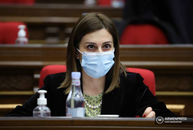 COVID-19 cases rise in Armenia, Health Minister urges returning to strict regime of wearing 
masks