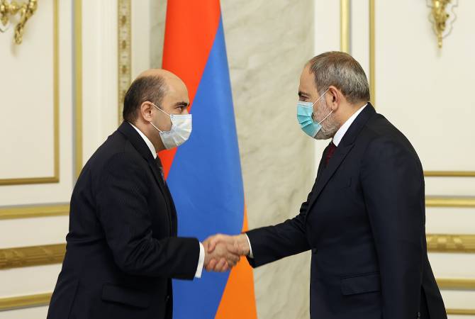رئيس الوزراء نيكول باشينيان يلتقي رئيس كتلة حزب «أرمينيا النيّرة» إدمون ماروكيان وبحث اقتراحه حول 
الانتخابات المبكرة
