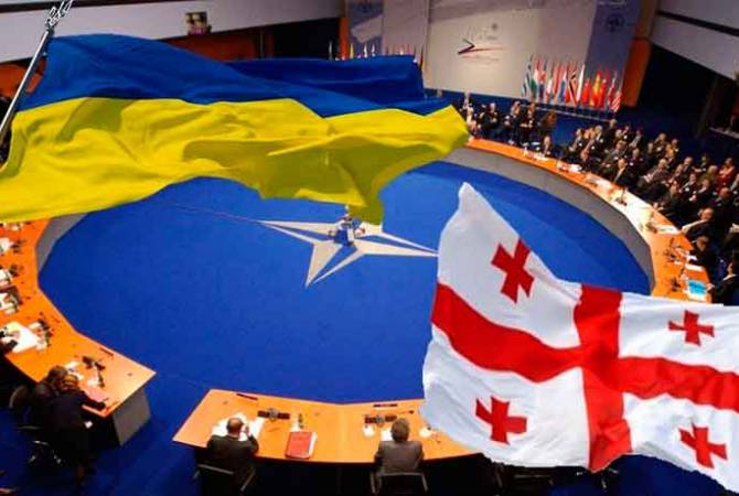 Газета “Айастани Анрапетутюн”: Откроет ли НАТО свои двери перед Украиной и Грузией?

