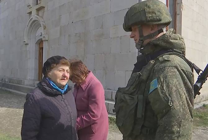 В Арцахе более 20 паломников в сопровождении российских миротворцев посетили 
монастырь Амарас