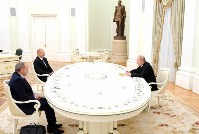 Poutine s'entretient au téléphone avec les dirigeants arméniens et azerbaïdjanais