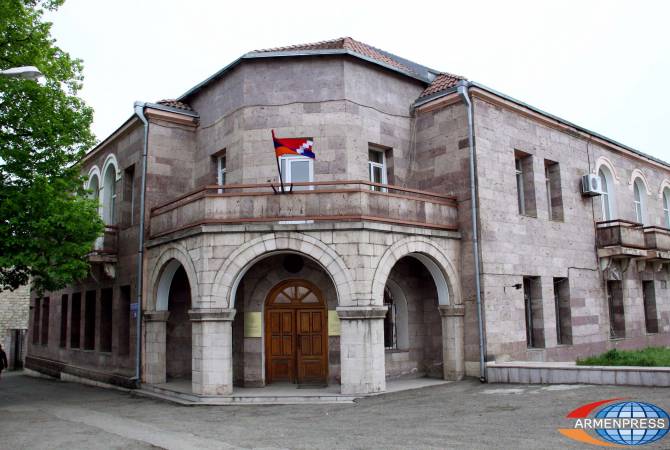 وزارة خارجية آرتساخ تصدر بياناً عن زيارة الرئيس الأذري علييف لأراضيها المحتلة وتدنيس الكنيسة الأرمنية