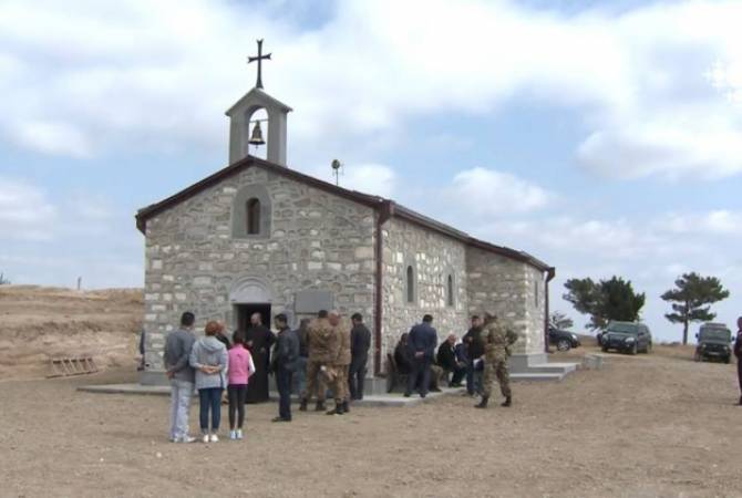 تدمير كنيسة السيدة العذراء الأرمنية بالكامل بقرية ميخاكافان-جبرايل بالأذرية-في آرتساخ من قبل 
أذربيجان -تحقيق البي بي سي-