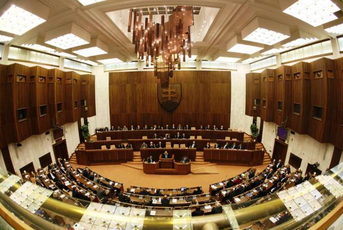 Slovenská národná rada prijíma rozhodnutie o Náhornom Karabachu