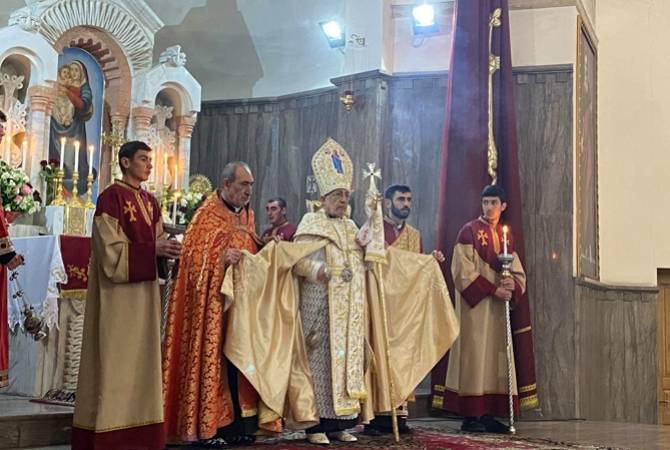 В Армянской Католической церкви в Гюмри состоялось  Пасхальное богослужение