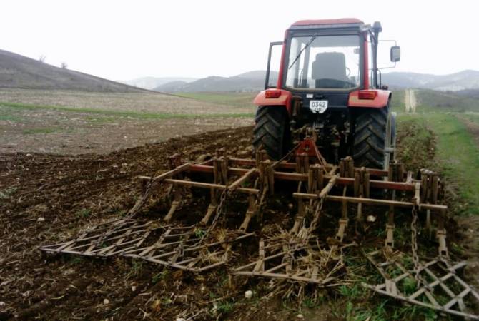 Artsakh to apply to Russian peacekeeping mission over Azeri machine gun fire at farmers 