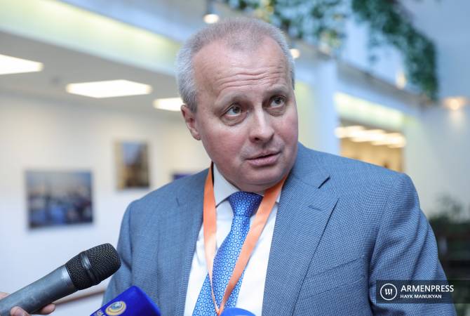 السفير الروسي بأرمينيا يقول أن عودة أسرى الحرب الأرمن خلال الحرب التي شنته أذربيجان وتركيا على 
آرتساخ من أولويات روسيا 