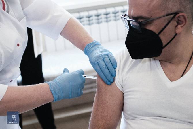 В Армении началась вакцинация от COVID-19 