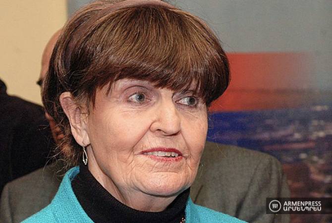 Мне стыдно, что Великобритания до сих пор не признала Геноцид армян: баронесса 
Кэролайн Кокс