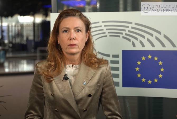 Եվրախորհրդարանի պատգամավորը ԵՄ-ին կոչ է անում չընդունել Էրդողանի 
ժխտողական ամբիցիաները