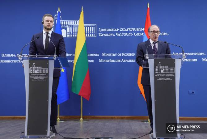 Armenian FM releases details from meeting with Lithuanian counterpart in Yerevan