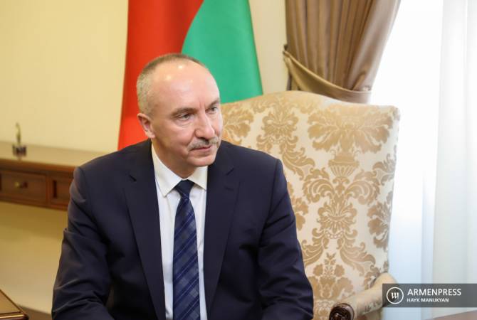 Посол Беларуси в Армении прокомментировал поздравление Лукашенко, озвученное им в 
Баку

