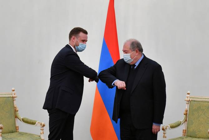 У Армении и Литвы есть большой потенциал сотрудничества: президент Армении принял 
главу МИД Литвы
