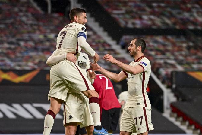  “Рома” с крупным счетом проиграла “Манчестер Юнайтед”: Мхитарян участвовал в матче

 