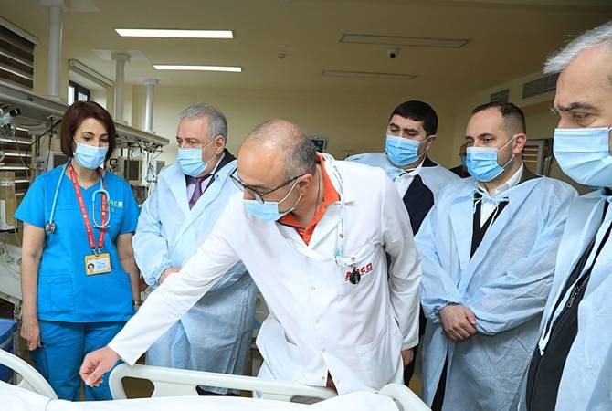 Министр обороны РА ознакомился с состоянием здоровья военнослужащих, лечащихся  в 
МЦ  «Астхик»