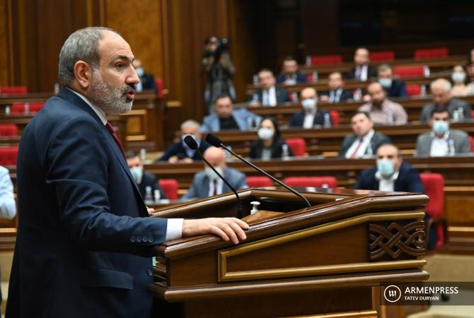Pashinyan calls on lawmakers to get vaccinated against COVID-19