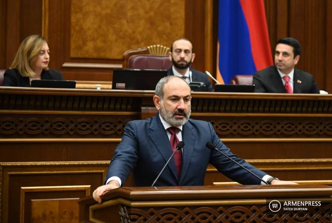 Pashinyan commente les facteurs à l'origine de la reconnaissance du génocide arménien par les 
États-Unis 
