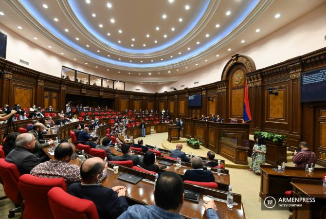 Парламент Армении 10 мая во второй раз обсудит вопрос избрания премьер-министра 

