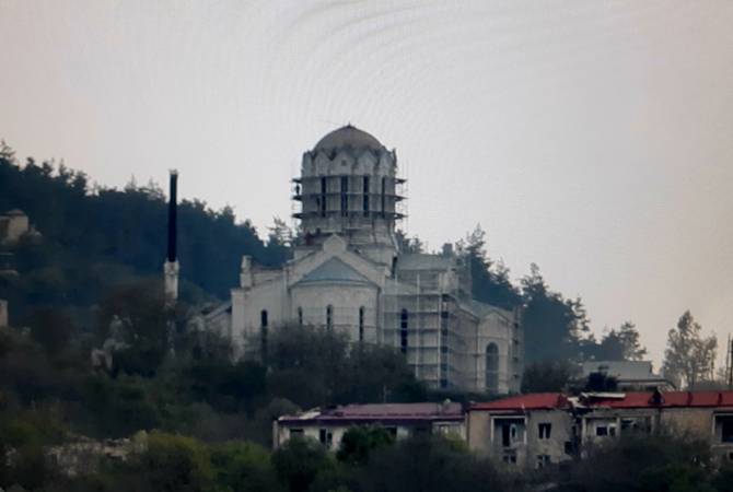 أذربيجان تشوّه كنيسة المخلص المقدس-غازانتشوتسوت-في شوشي المحتلة بآرتساخ وتهدم قبتها
