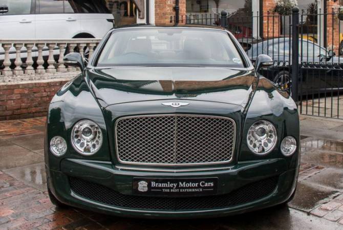 Bentley Елизаветы II продан за 180 тысяч фунтов 