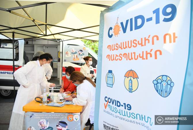 COVID-19: Mobile site in downtown Yerevan provides easy access to everyone willing to get 
vaccinated 
