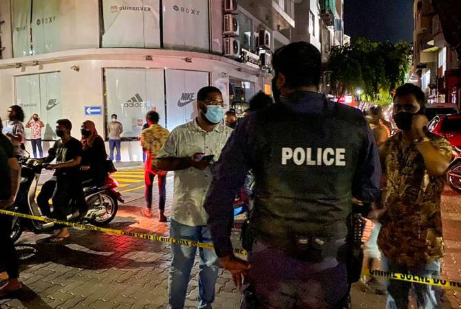 Մալդիվների ոստիկանությունը երկու անձի է ձերբակալել՝ նախկին նախագահի վրա 
հարձակման գործով

