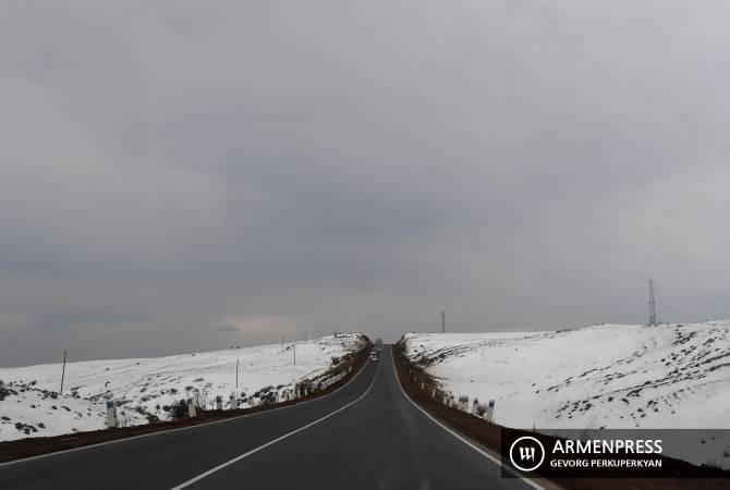 На территории Армении одна труднопроходимая автодорога

