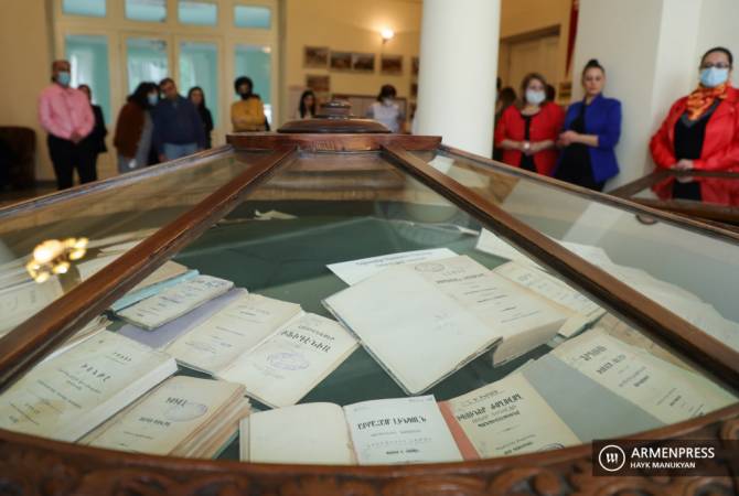 Национальная библиотека Армении представила книги и периодику, изданные в 
типографии Шуши

