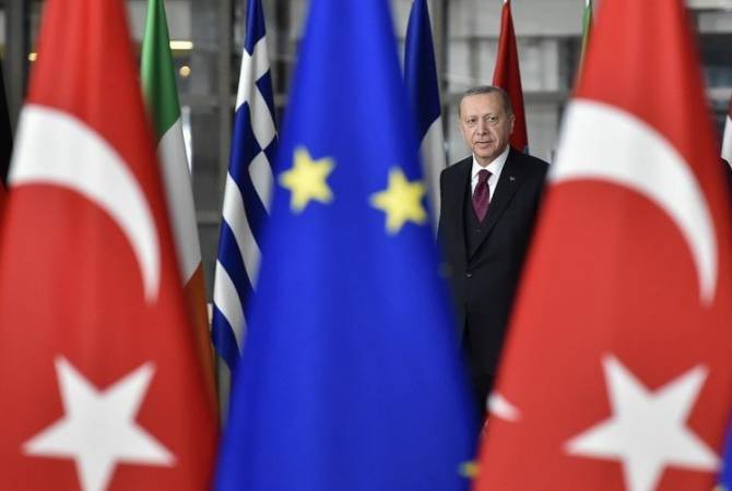 Газета “Айастани Анрапетутюн”: Турция избегает пересечения “красных линий”

