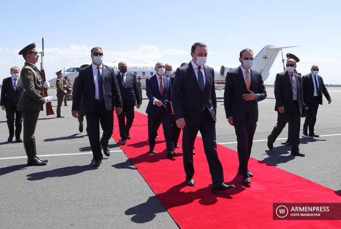 Georgian PM arrives in Armenia on official visit