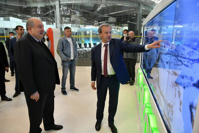 ՀՀ նախագահն այցելել է Մոսկվայի «Սկոլկովո» նորարարական կենտրոն