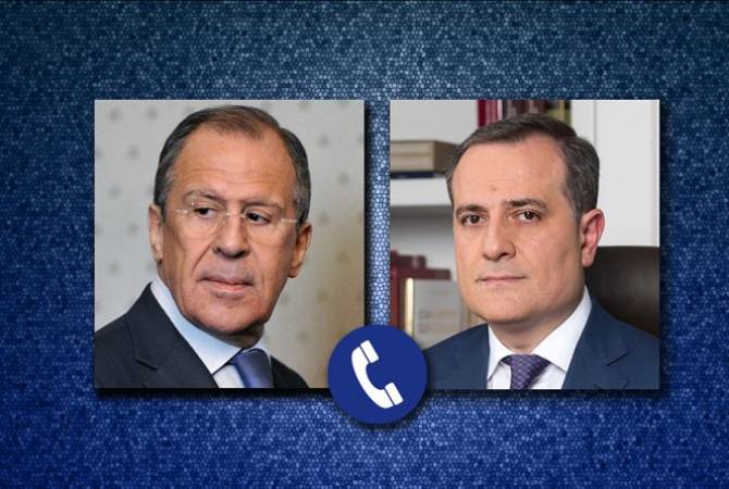 Sergueï Lavrov discute de l'incident à la frontière arméno-azerbaïdjanaise avec Jeyhun 
Bayramov