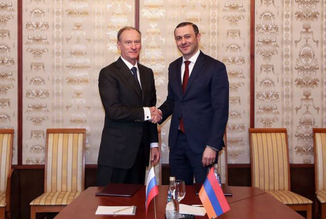 ՀՀ և ՌԴ անվտանգության խորհուրդների քարտուղարները քննարկել են հայ-
ադրբեջանական սահմանին ստեղծված իրավիճակը