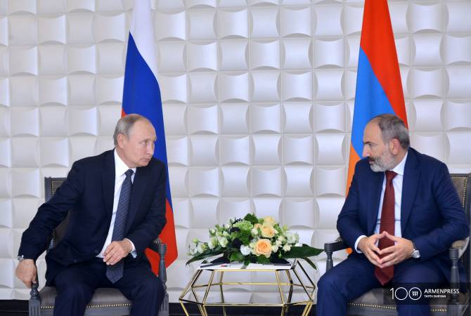 Putin, Pashinyan share opinion on methodology of solving the situation on Armenia-Azerbaijan 
border