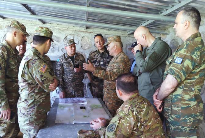 Les attachés militaires accrédités en Arménie visitent la région de Syunik