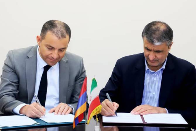 Armenian, Iranian ministers sign memorandum of understanding in Yerevan