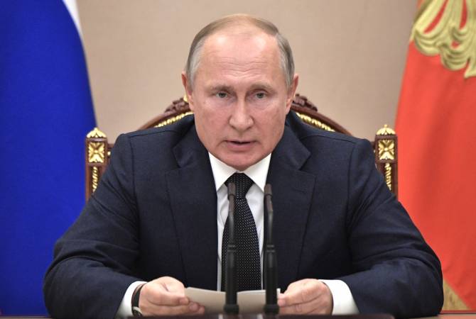 Путин предложил членам Совбеза обсудить стратегию нацбезопасности